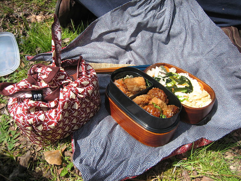 bento-7 el-bento-una-forma-divertida-para-decorar-un-plato