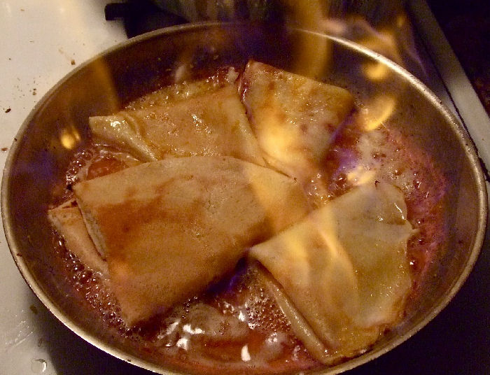crepes-suzette-flambeado