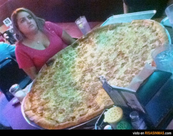 pizza-gigante-600x472