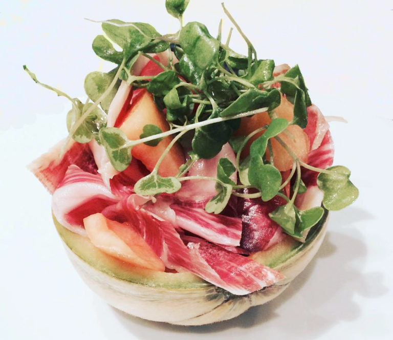 ensalada jamon iberico melon canonigos